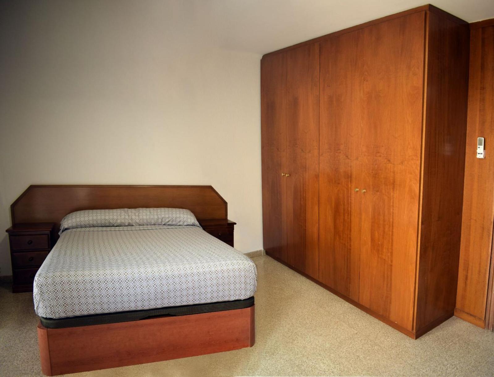 Apartamentos Atlas Terrassa IV מראה חיצוני תמונה